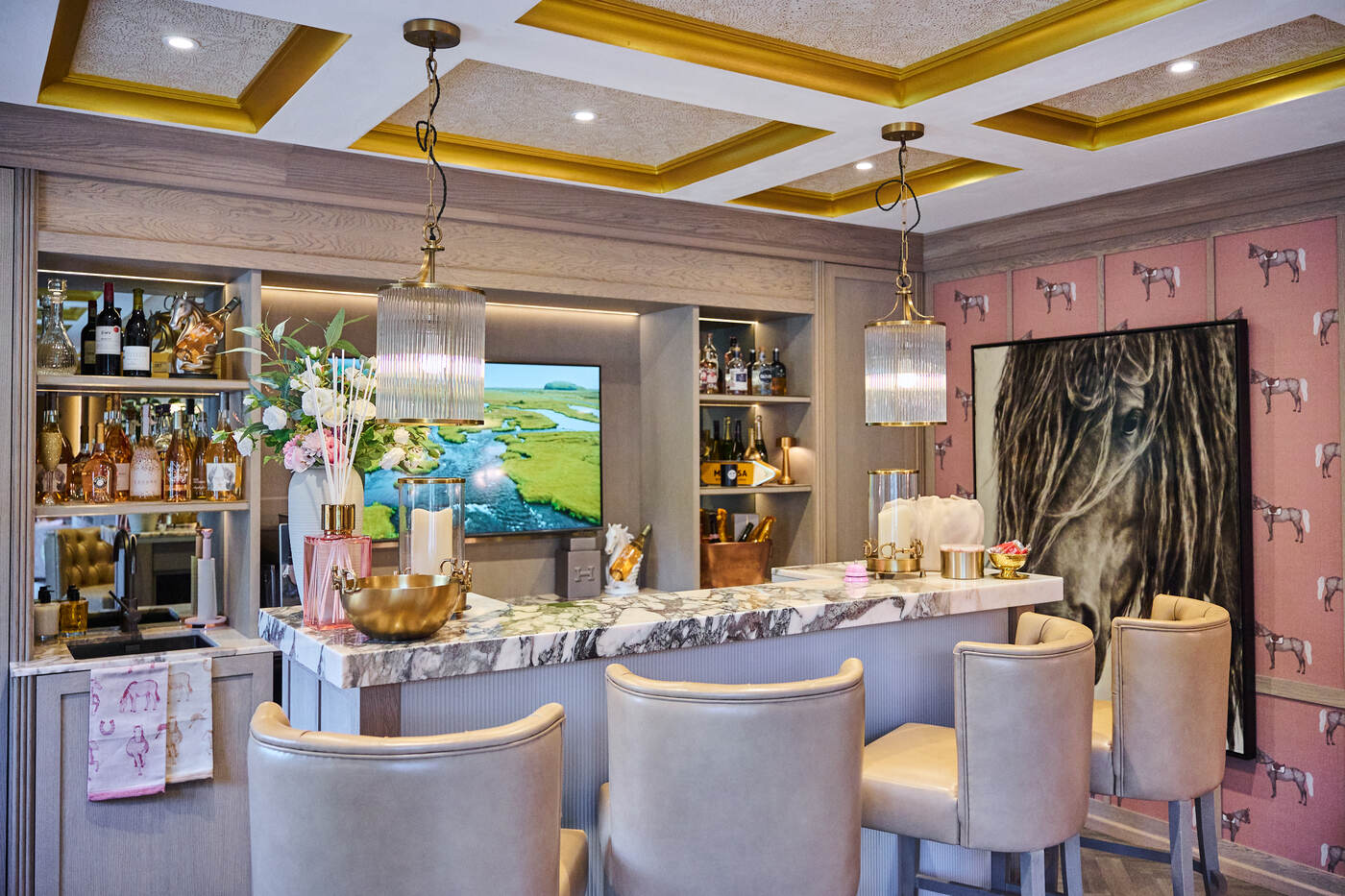 The clubhouse bar and dining